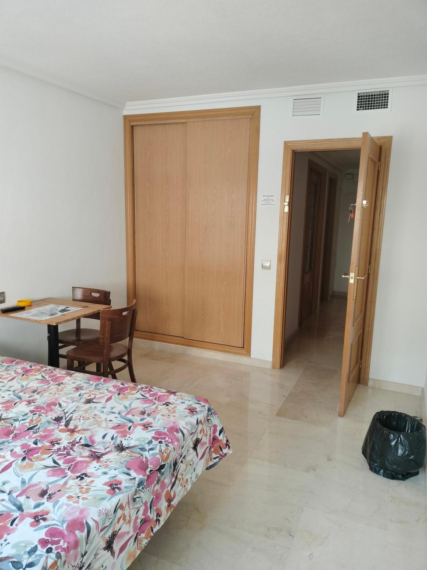 Holiday Centre Deluxe Apartment Alicante Exterior photo